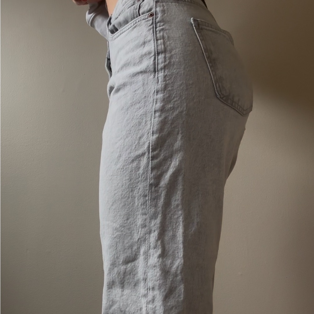 Women’s High Rise Jeans - Picture 4 of 5